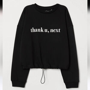 H&M DIVIDED Ariana Grande 7 Rings Tour 2019 Thank U Next Black Sweater Sz Small